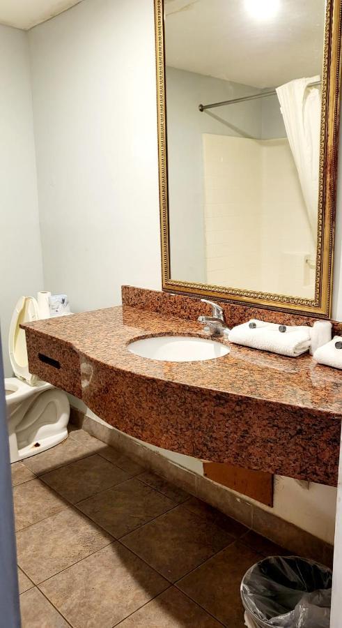 Metro Inn & Suites Джексонвілл Екстер'єр фото
